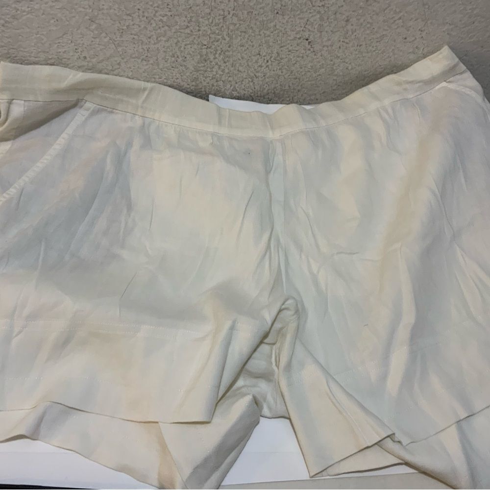 7 for all Mankind Cutoff Denim Shorts button fly in White size 28 - Picture 12 of 14